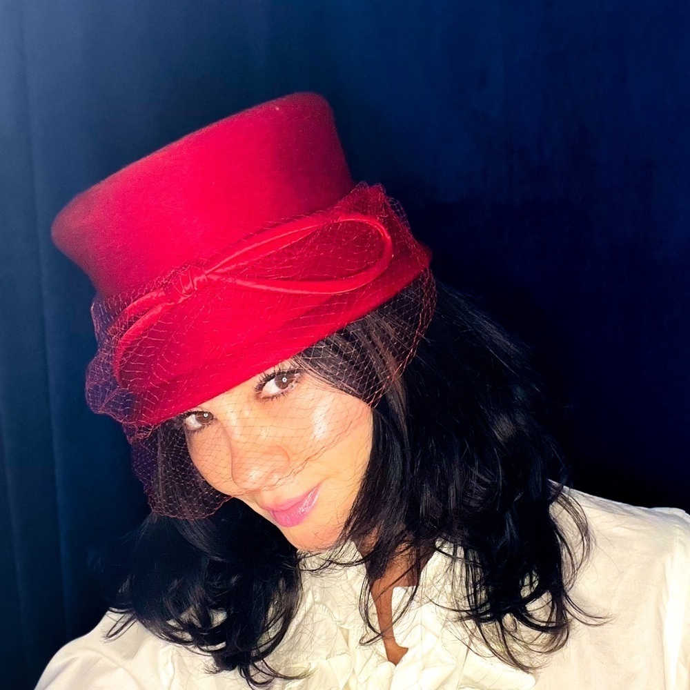Vintage Netted Red Pillbox Felted Wool Hat by Henry Pollak NY Starfire